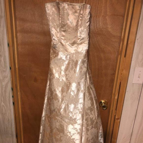 Dresses & Skirts - Jump Apparel Princess Gown